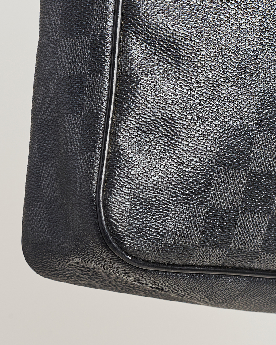 Herr | Pre-Owned & Vintage Bags | Louis Vuitton Pre-Owned | Daniel MM Shoulder Bag Damier Graphite