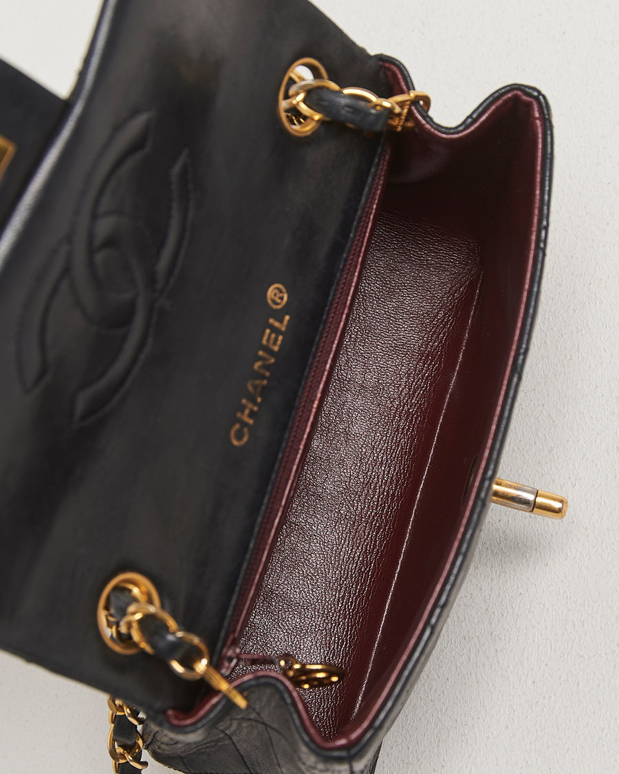 Herr | Chanel Pre-Owned Classic Mini Flap Bag Black | Chanel Pre-Owned | Classic Mini Flap Bag Black