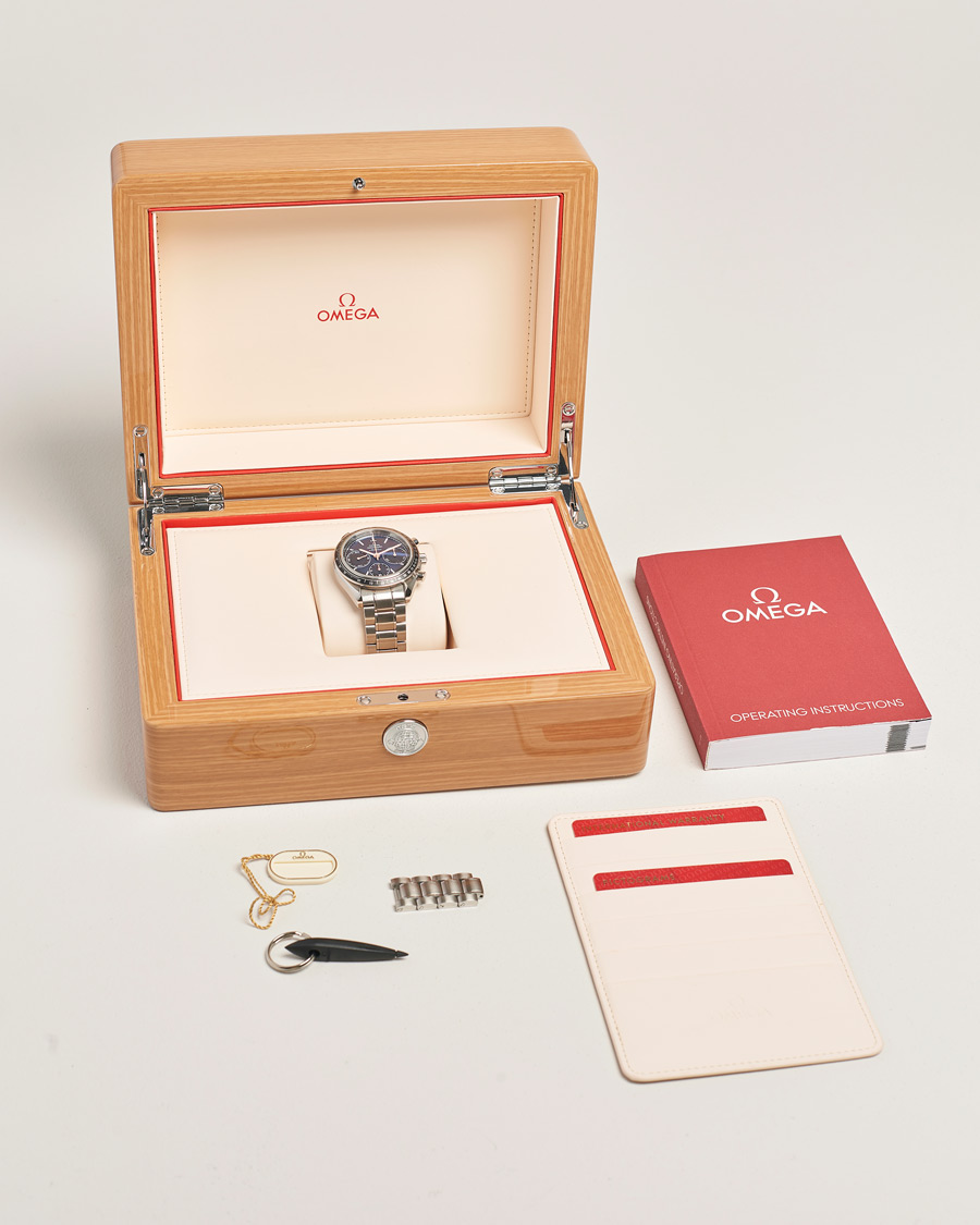 Herr | Omega Pre-Owned Speedmaster Racing | Omega Pre-Owned | Speedmaster Racing