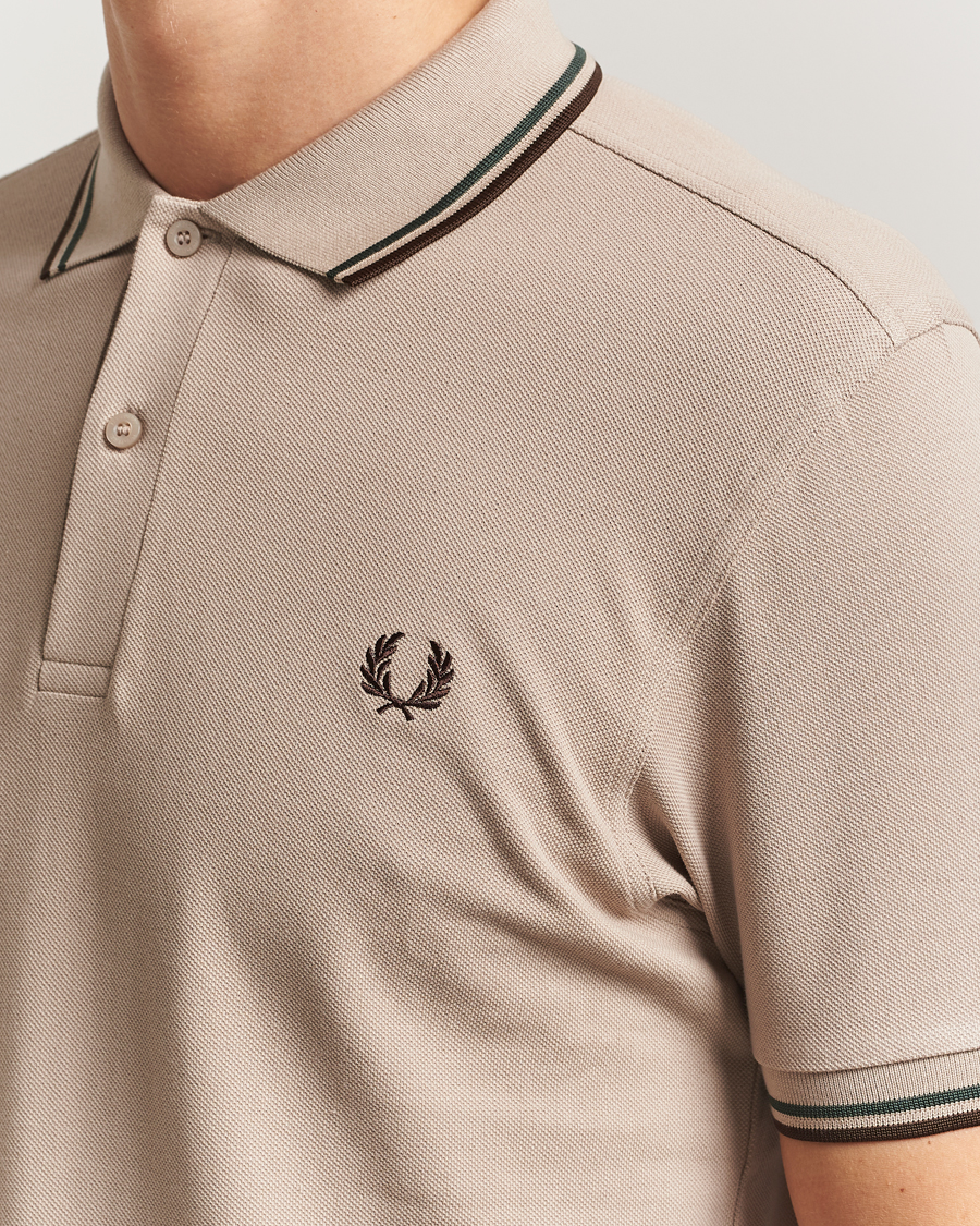 Herr | Pikéer | Fred Perry | Twin Tipped Shirt Warm Oat