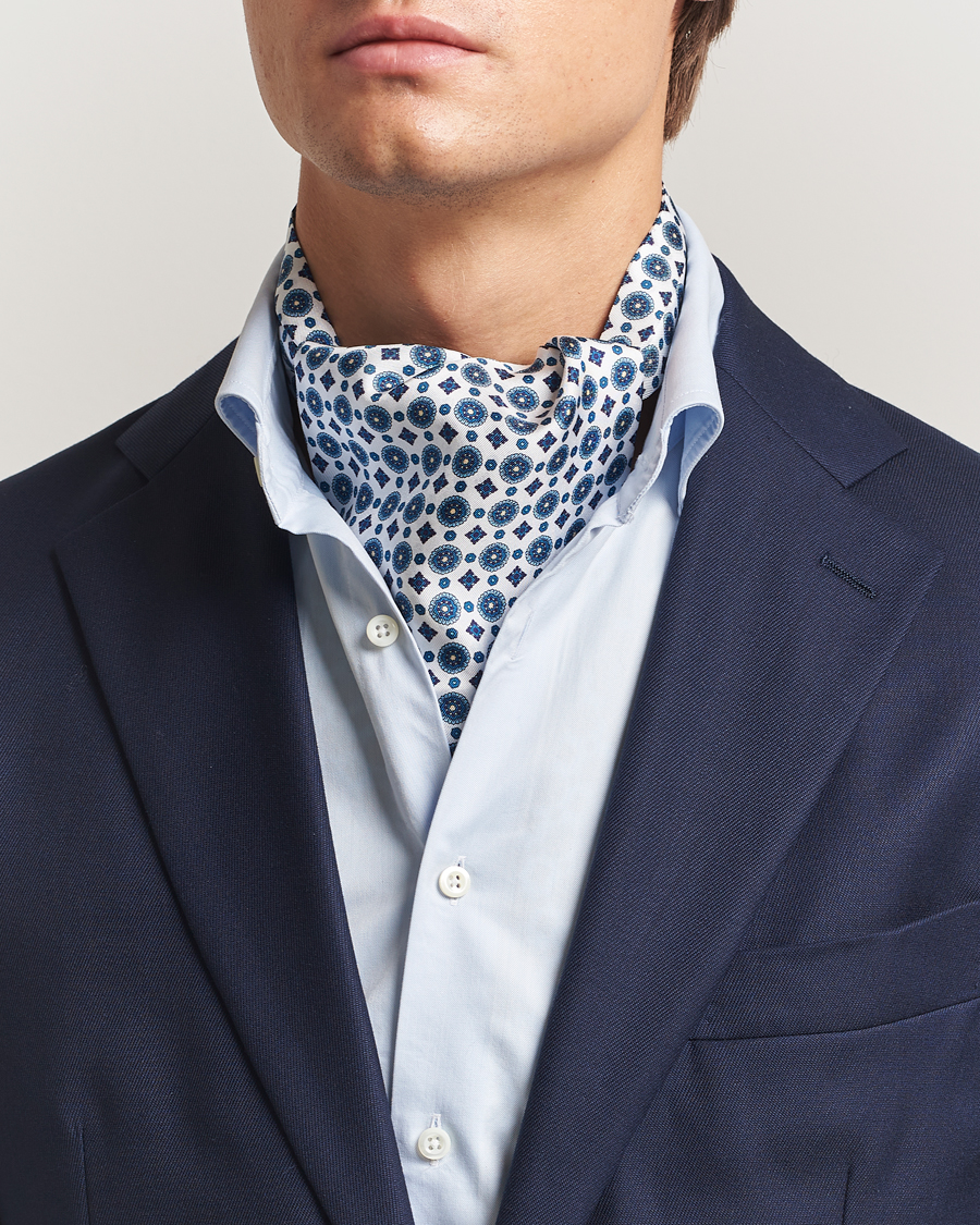 Herr | Scarves | Amanda Christensen | Silk Twill Medallion Ascot White
