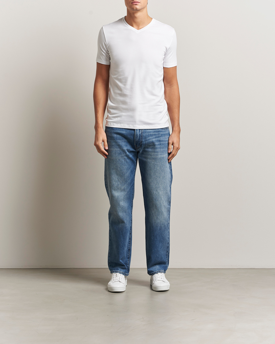 Herr | T-Shirts | Falke | 2-Pack Cotton V-Neck T-Shirt White