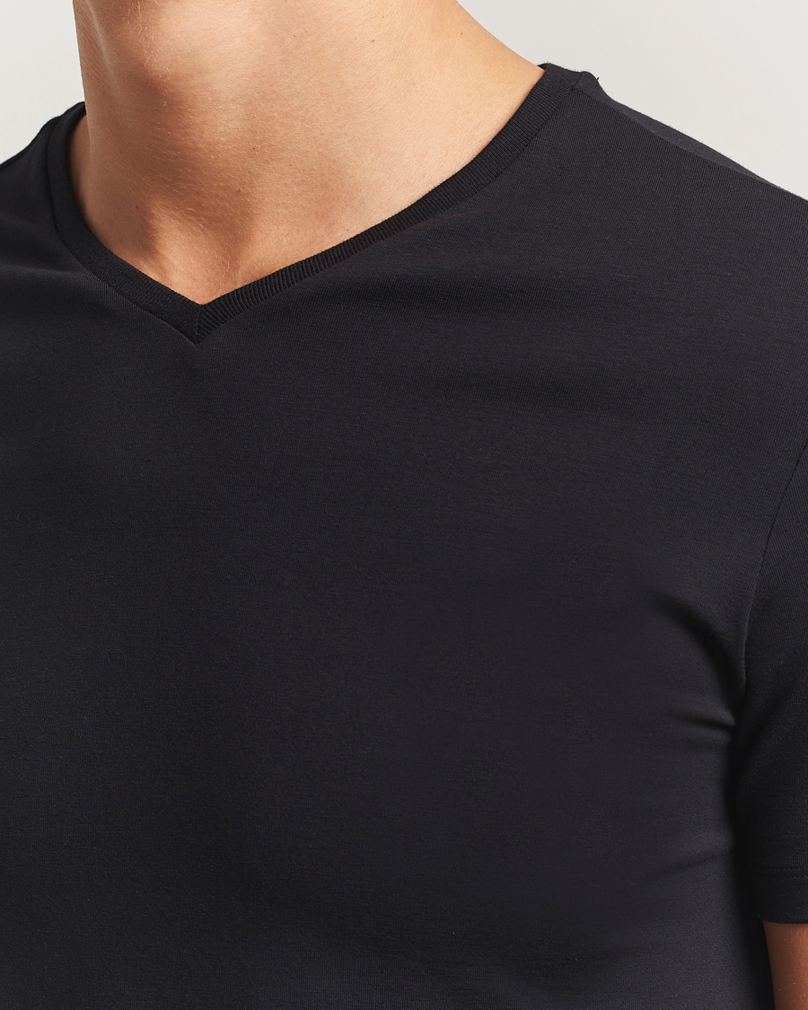 Herr | T-Shirts | Falke | 2-Pack Cotton V-Neck T-Shirt Black