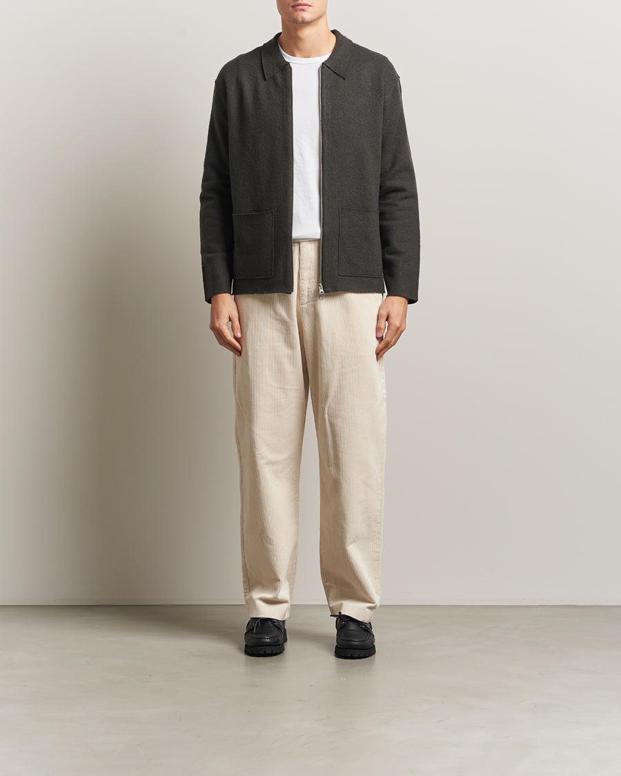 Herr | Byxor | NN07 | Paw Relaxed Fit Corduroy Trousers Ivory