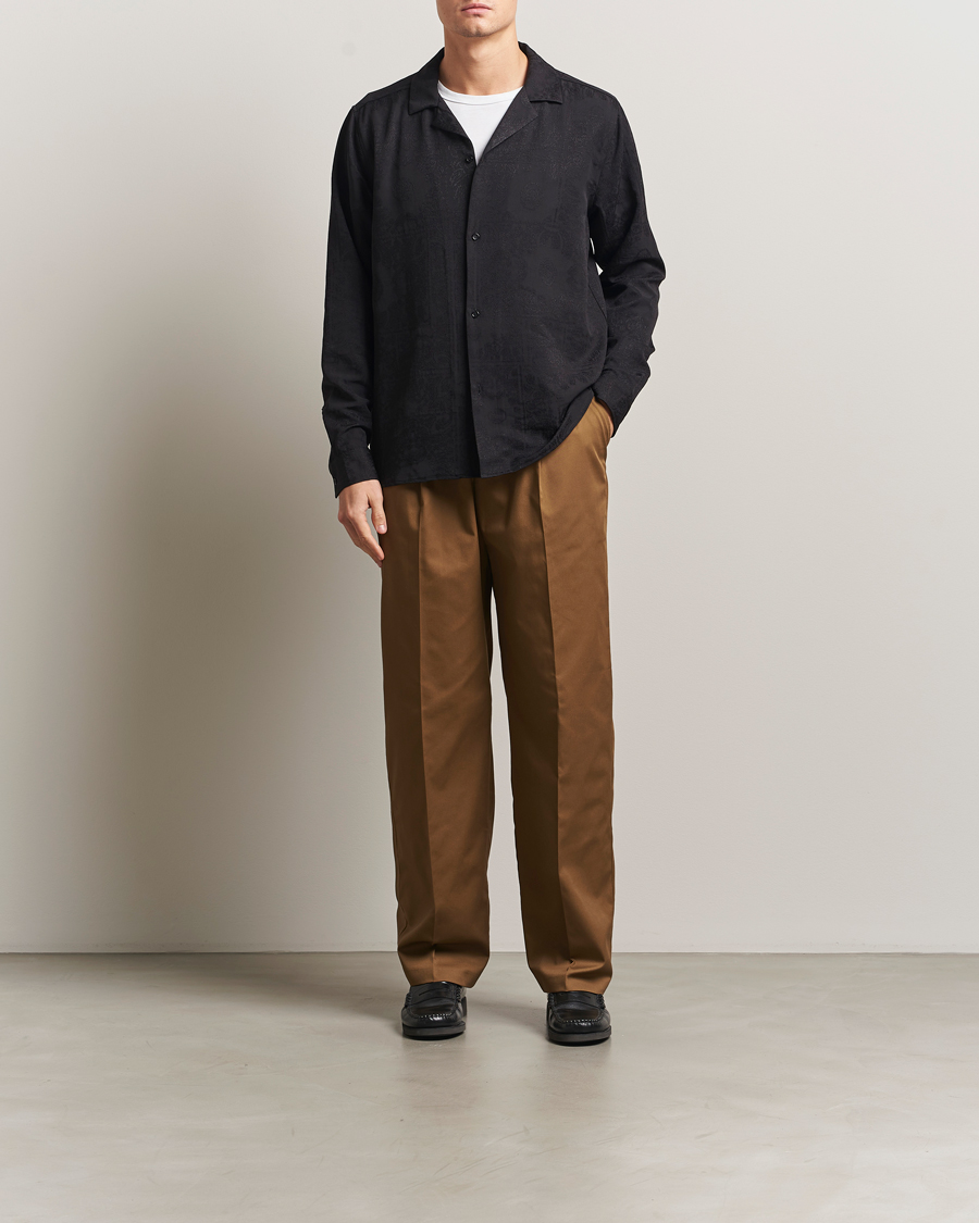 Herr | Byxor | LES DEUX | Reece Pleated Heavy Twill Pant Dark Sand