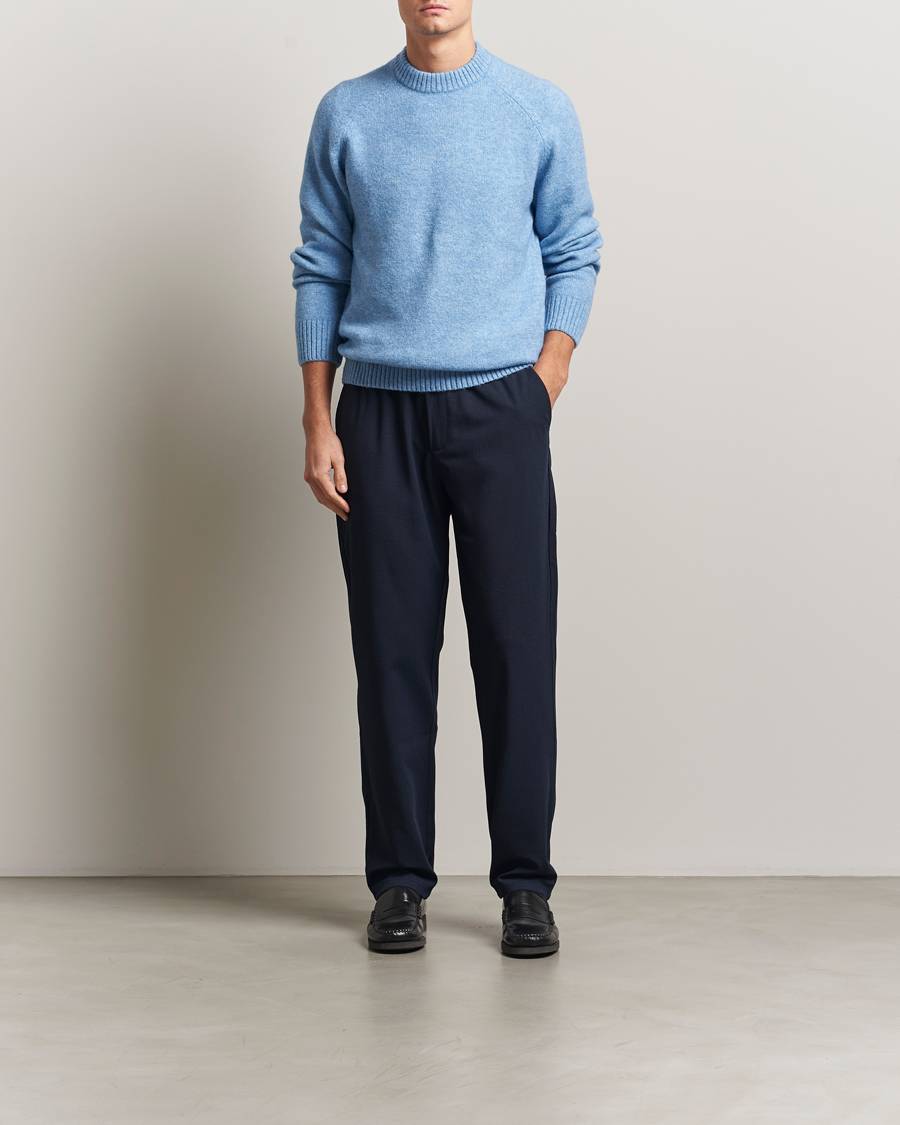 Herr | Byxor | LES DEUX | Como Tapered Textured Pants Dark Navy Blue
