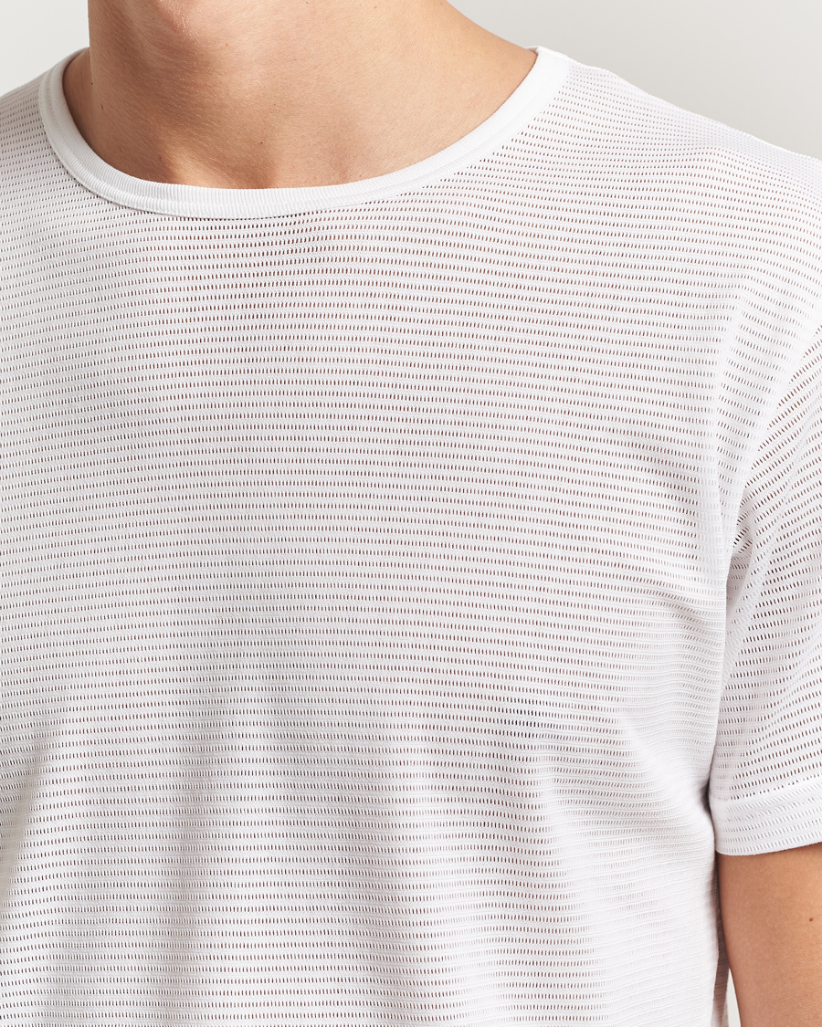 Herr | T-Shirts | Sunspel | Cellular Underwear T-Shirt White