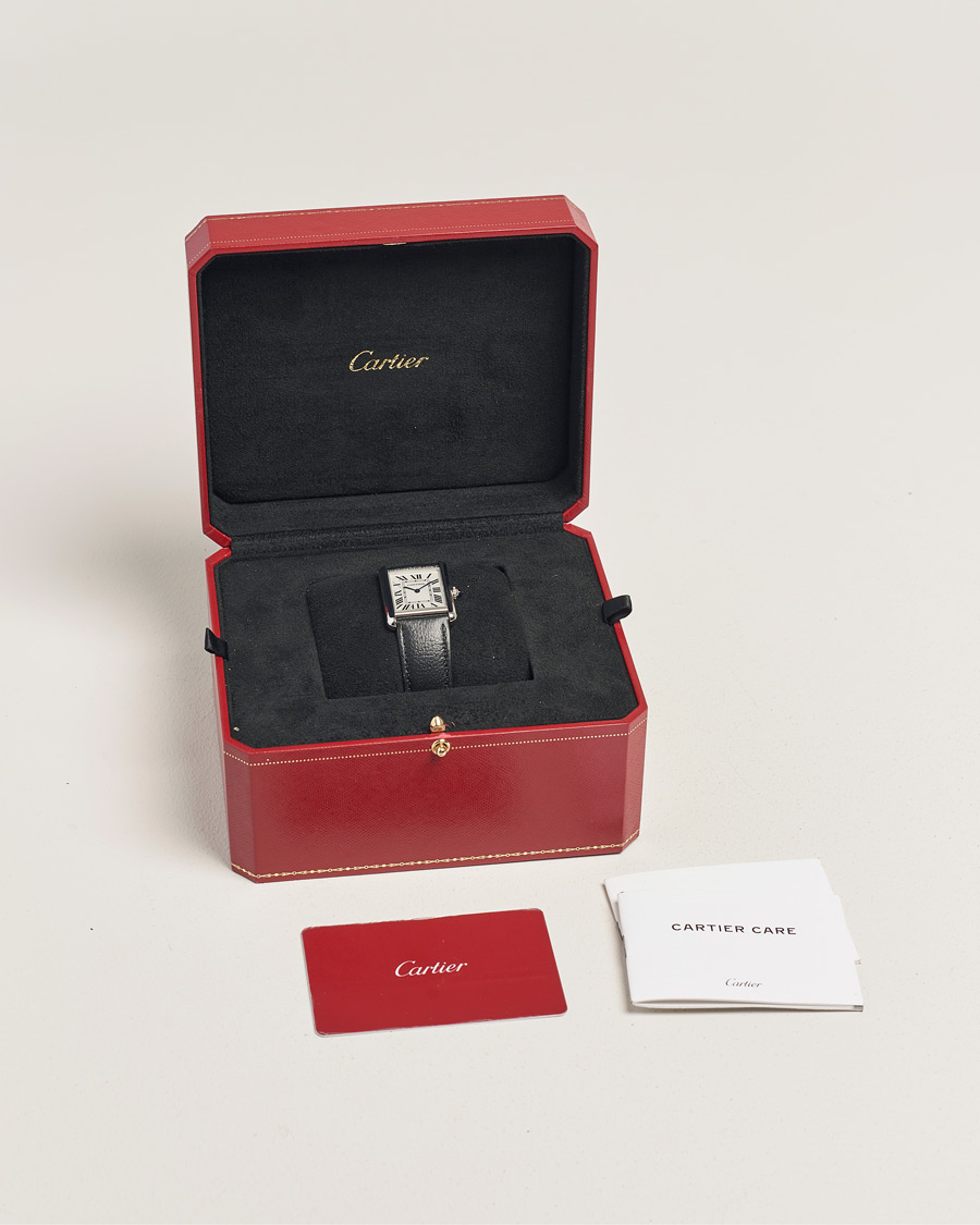 Herr | Pre-Owned & Vintage Watches | Cartier Pre-Owned | Tank Must