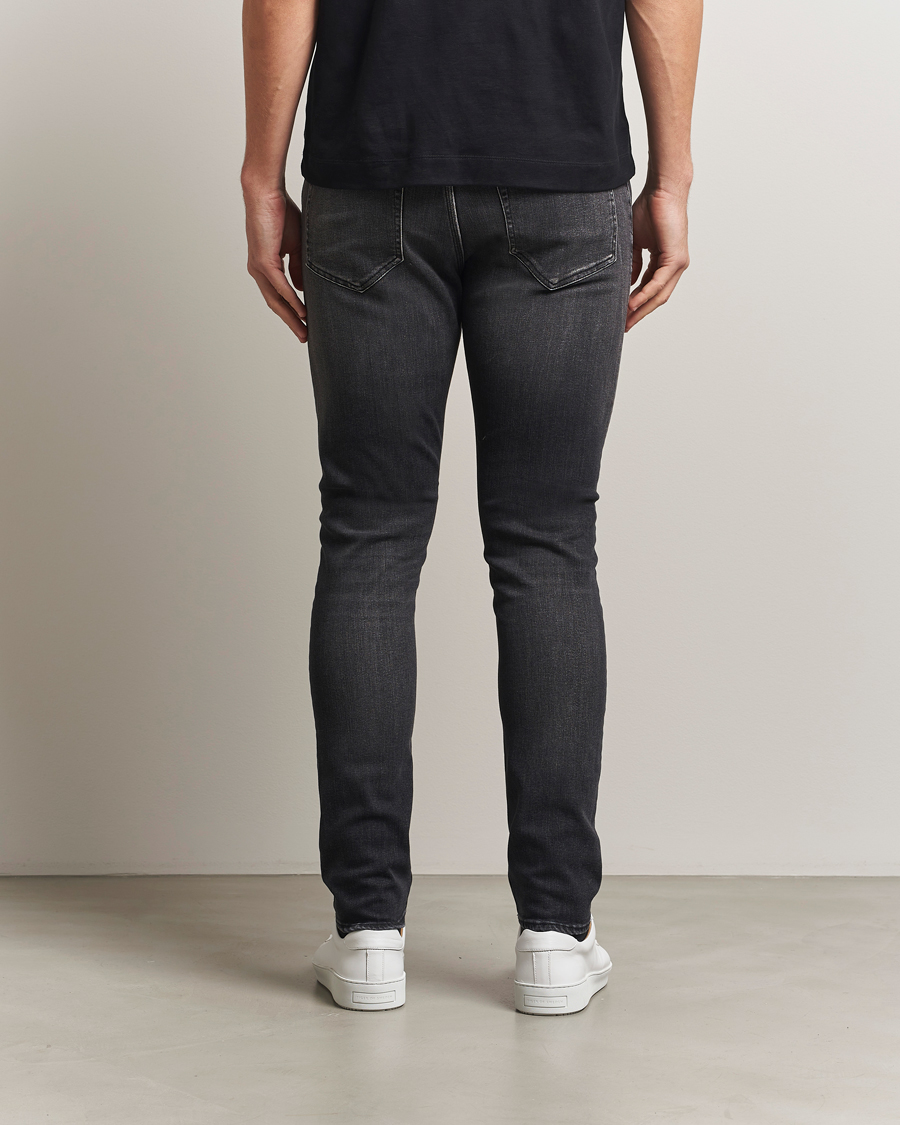 Herr | Byxor | Tiger of Sweden | Evolve Jeans Washed Black