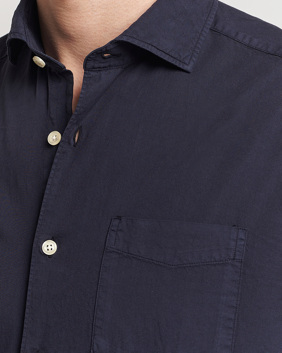 Herr | Skjortor | Oscar Jacobson | Reg Fit Wide Spread Collar Twill Night Blue