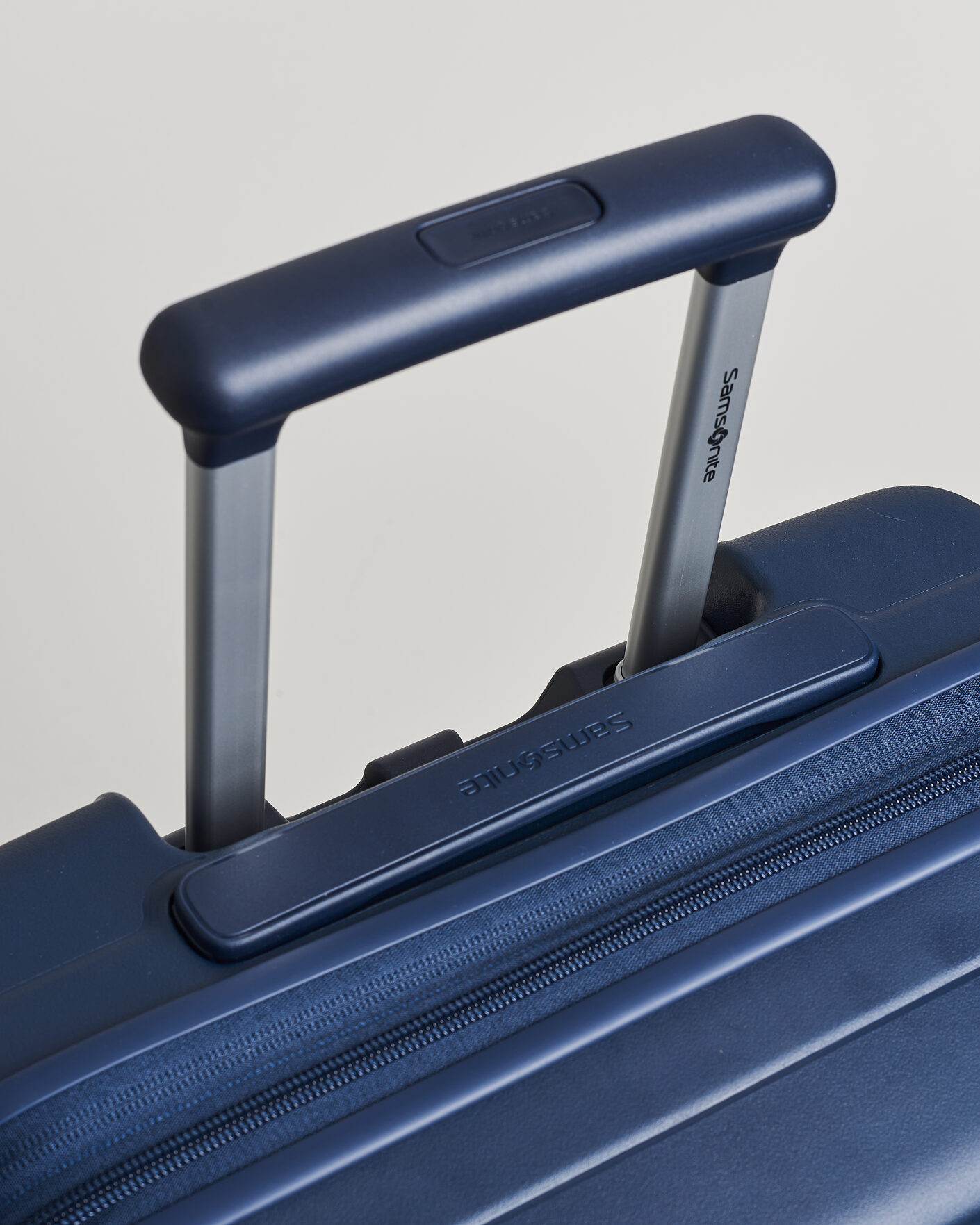 Herr | Väskor | Samsonite | Paralux 55cm Front Acess Carry-On Midnight