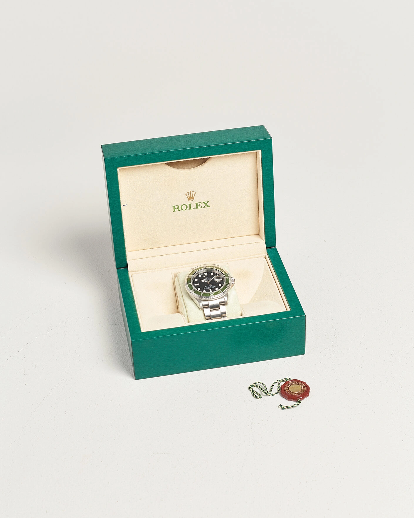 Herr | Pre-Owned & Vintage Watches | Rolex Pre-Owned | Submariner Date Kermit