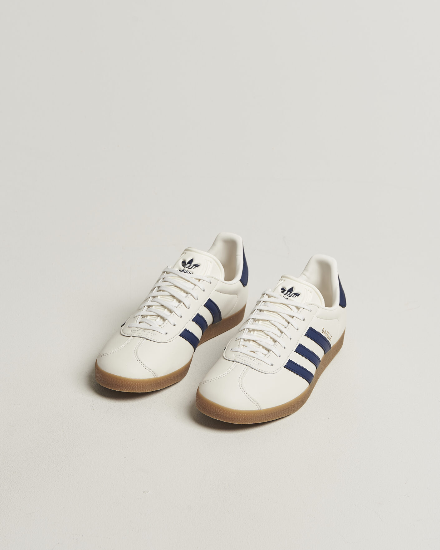 Herr | Sneakers | adidas Originals | Gazelle Sneaker White/Dark Blue