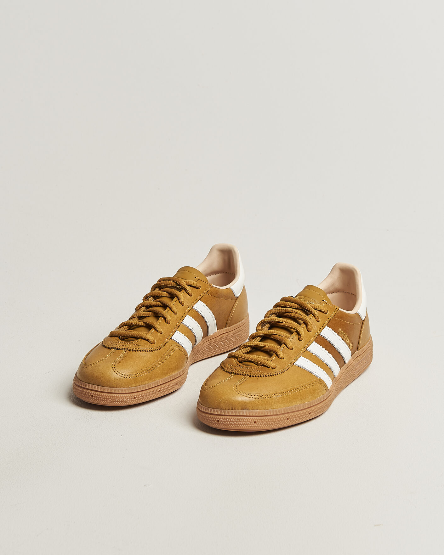 Herr | Sneakers | adidas Originals | Handball Spezial Sneaker Gold Brown/White