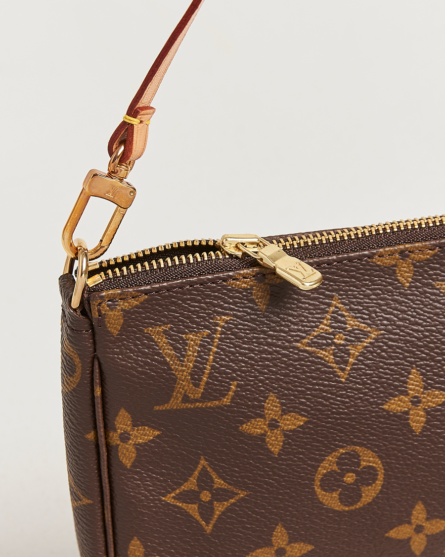 Herr | Pre-Owned & Vintage Bags | Louis Vuitton Pre-Owned | Pochette Accessoir Monogram