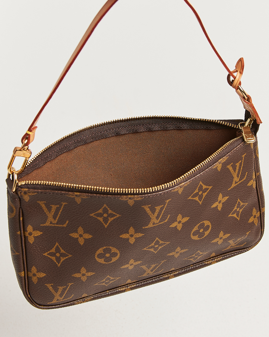 Herr | Pre-Owned & Vintage Bags | Louis Vuitton Pre-Owned | Pochette Accessoir Monogram