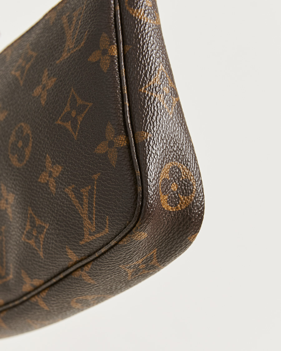 Herr | Pre-Owned & Vintage Bags | Louis Vuitton Pre-Owned | Pochette Accessoires Monogram
