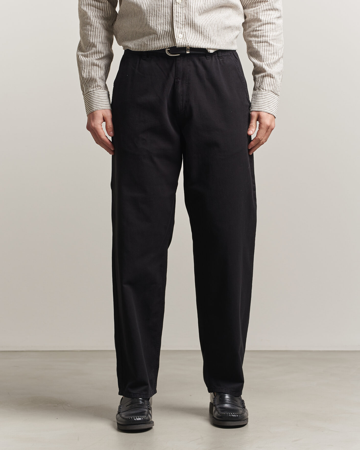 Herr | Byxor | Forét | Clay Light Pants Black
