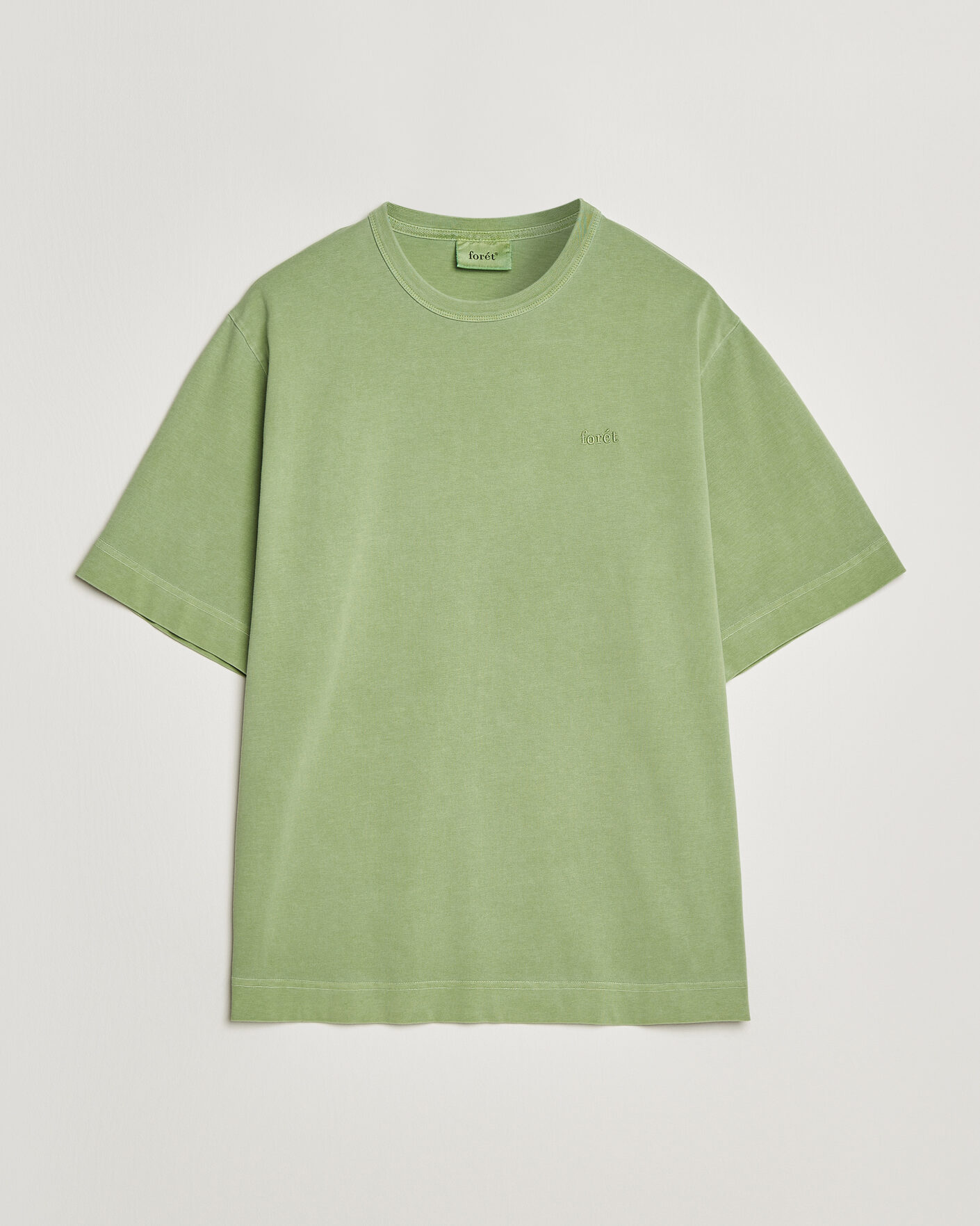 Herr | T-Shirts | Forét | Park Loose Fit T-Shirt Vibrant Moss