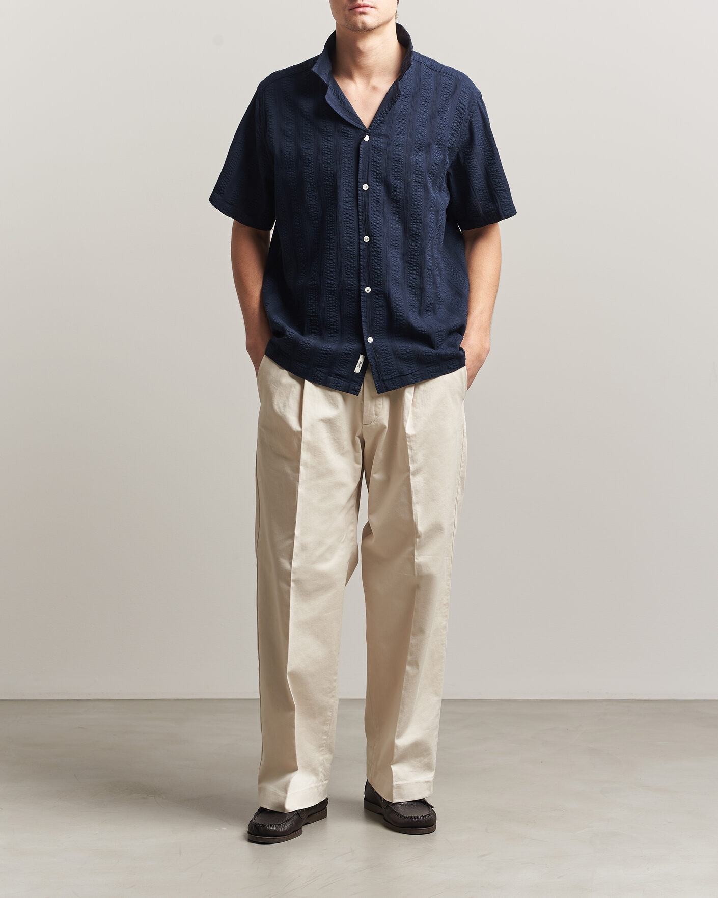 Herr | Skjortor | Forét | Peer Jacquard Stripe Regular Fit SS Shirt Navy