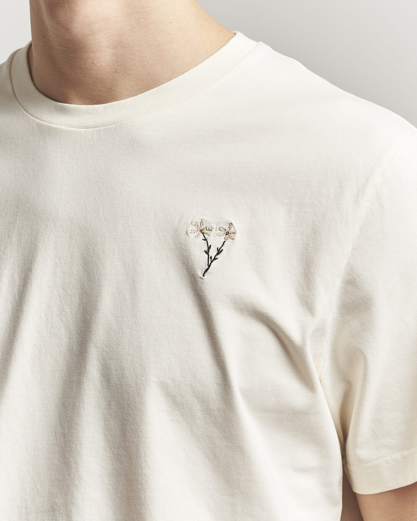 Herr | T-Shirts | Forét | Posy T-Shirt Cloud