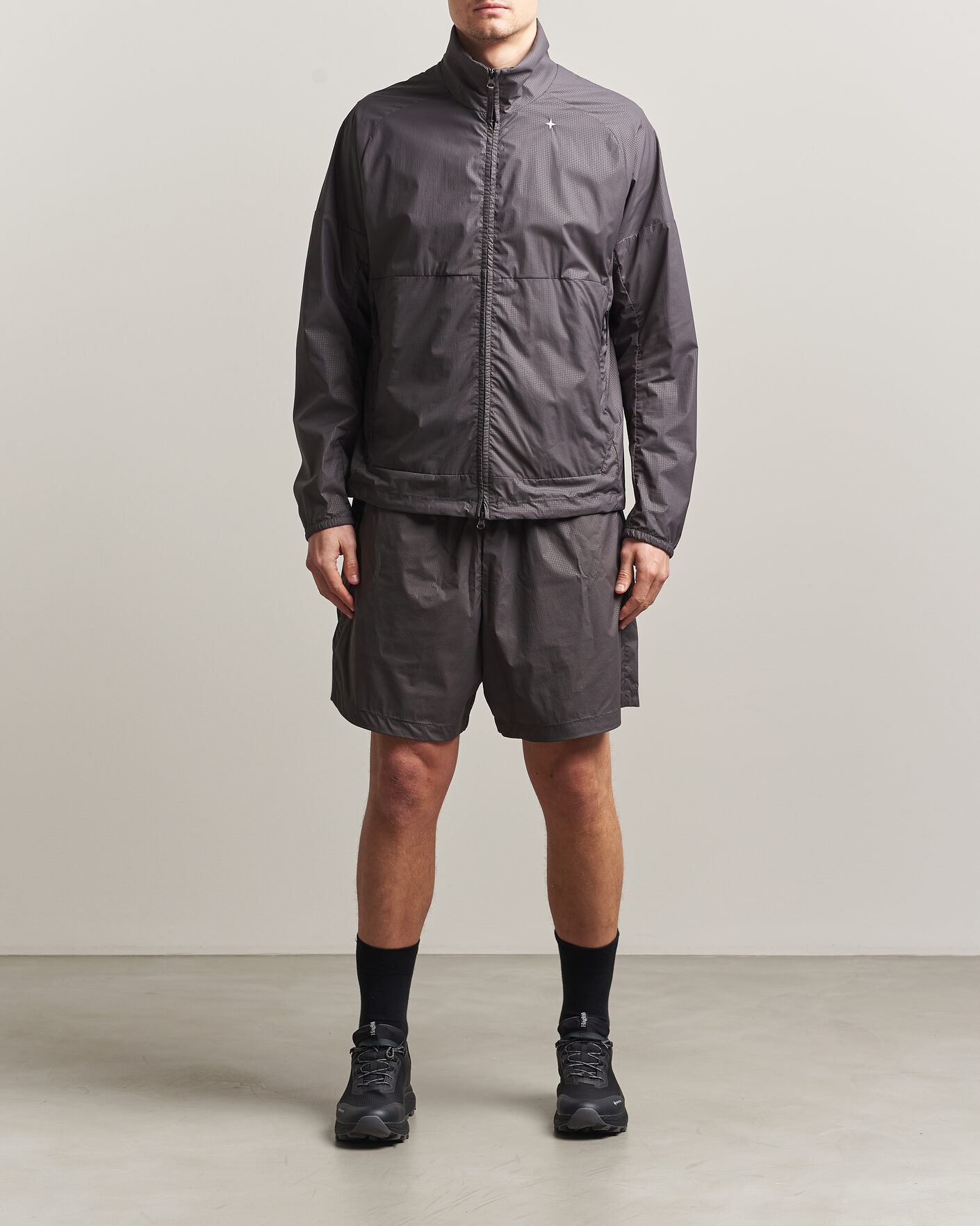 Herr | Shorts | Stone Island | Stellina Nylon Stretch Shorts Charcoal