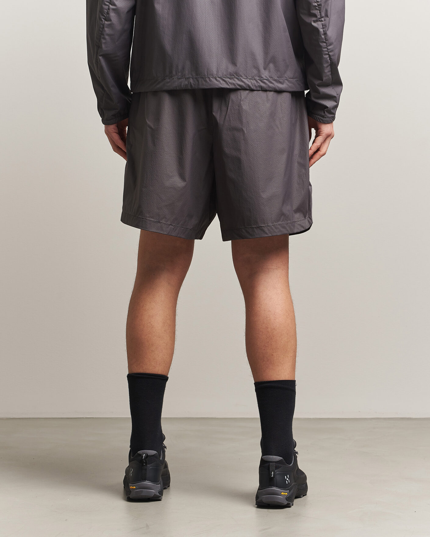 Herr | Shorts | Stone Island | Stellina Nylon Stretch Shorts Charcoal