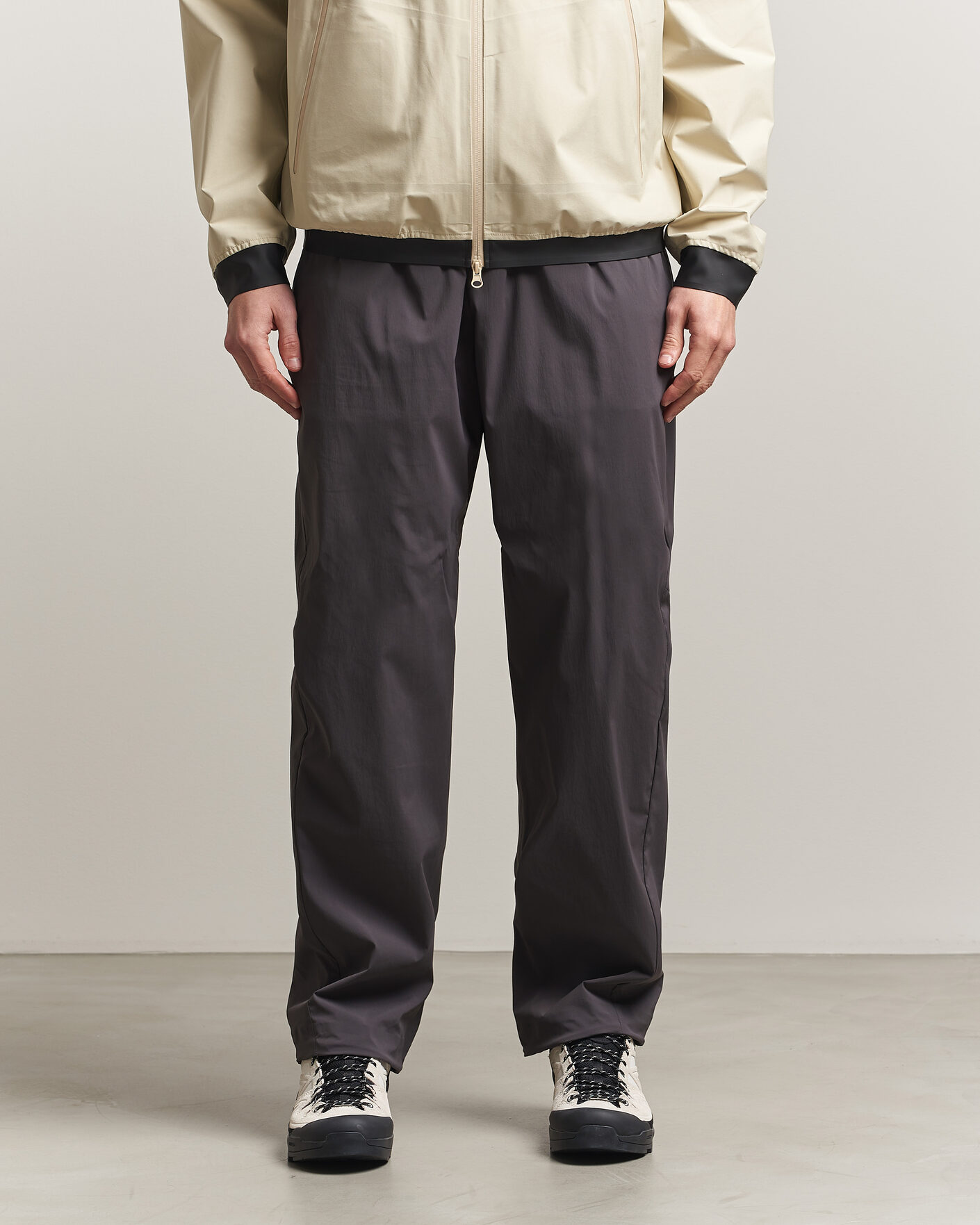 Herr | Byxor | Stone Island | Stellina Technical Nylon Stretch Trousers Charcoal