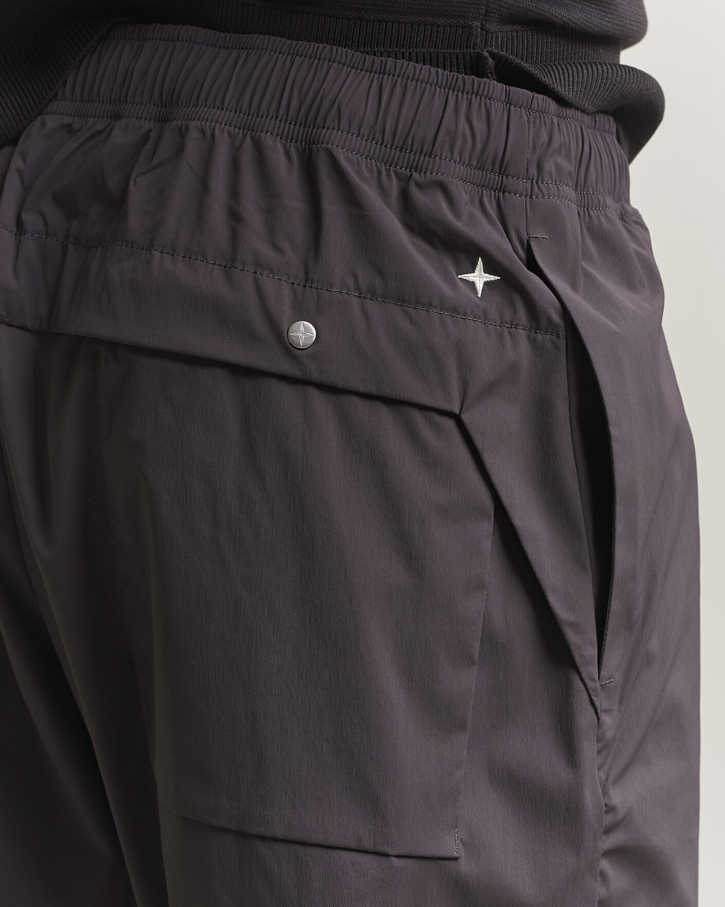 Herr | Byxor | Stone Island | Stellina Technical Nylon Stretch Trousers Charcoal