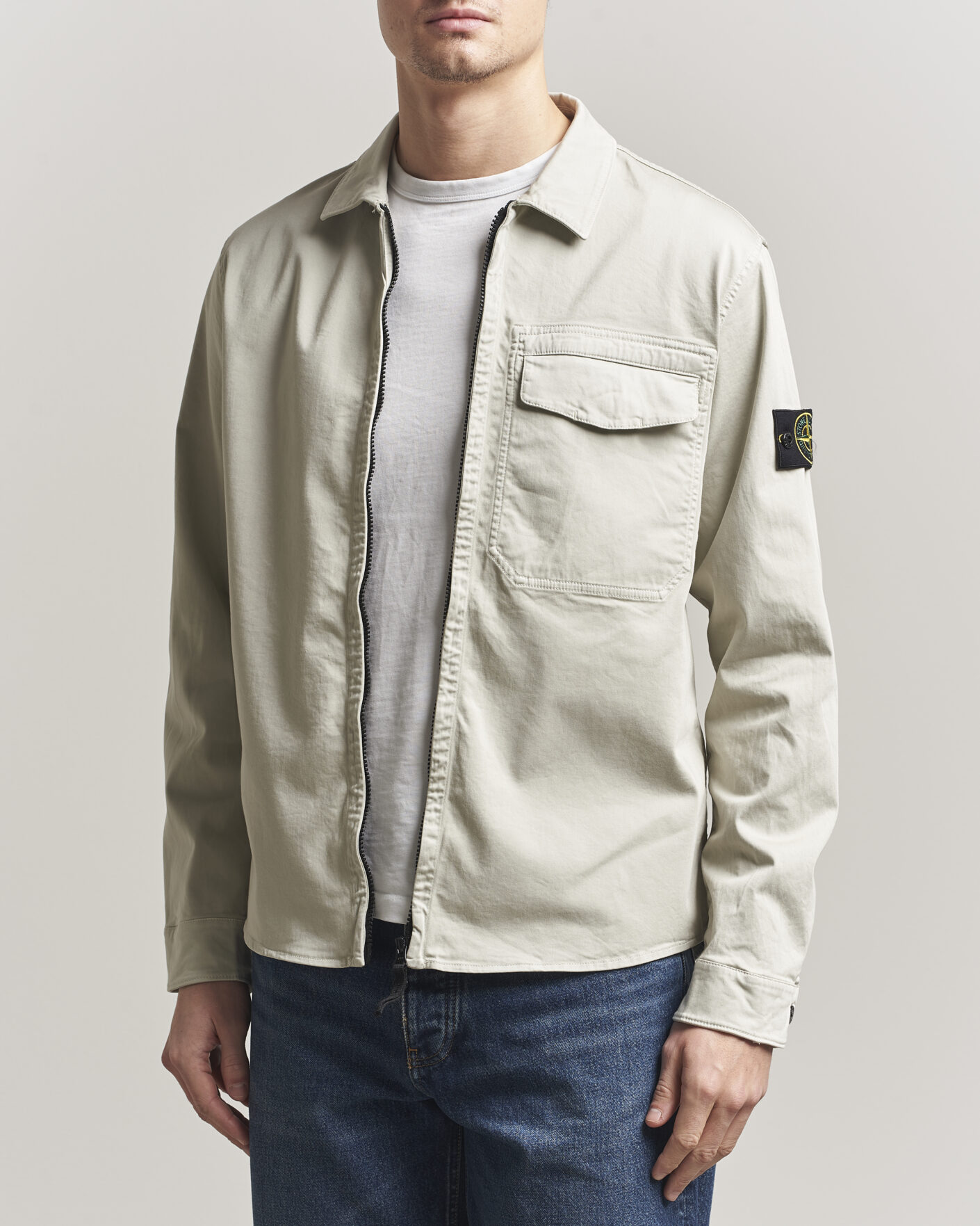 Herr | Skjortor | Stone Island | Cotton Stretch Zip Overshirt Pearl Grey