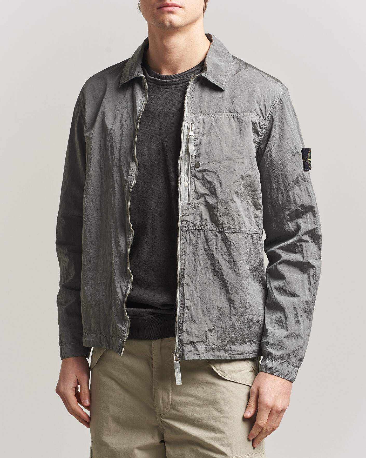 Herr | Skjortor | Stone Island | Nylon Metal Zip Overshirt Pearl Grey
