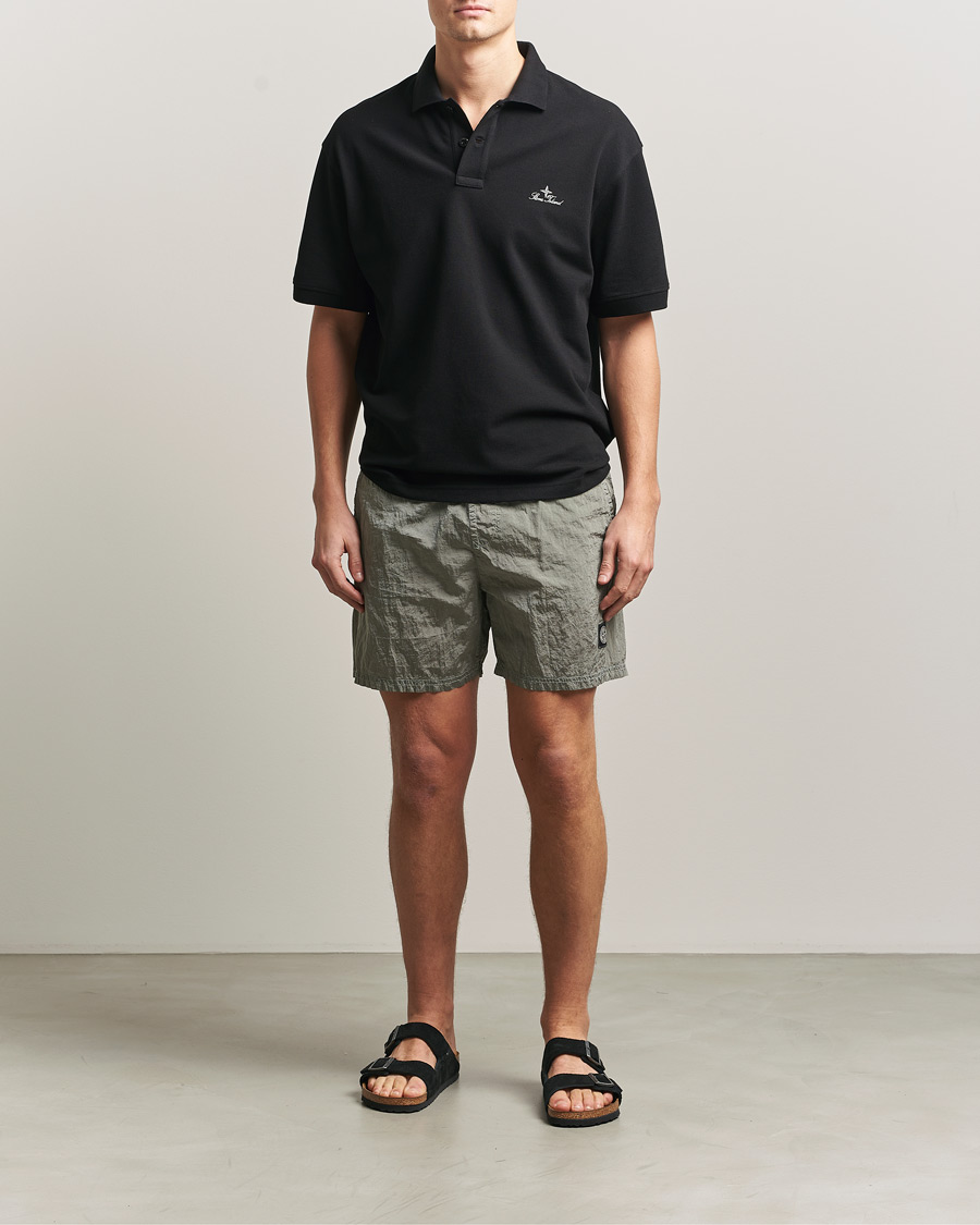 Herr | Badbyxor | Stone Island | Nylon Metal Econyl Swimshorts Pearl Grey