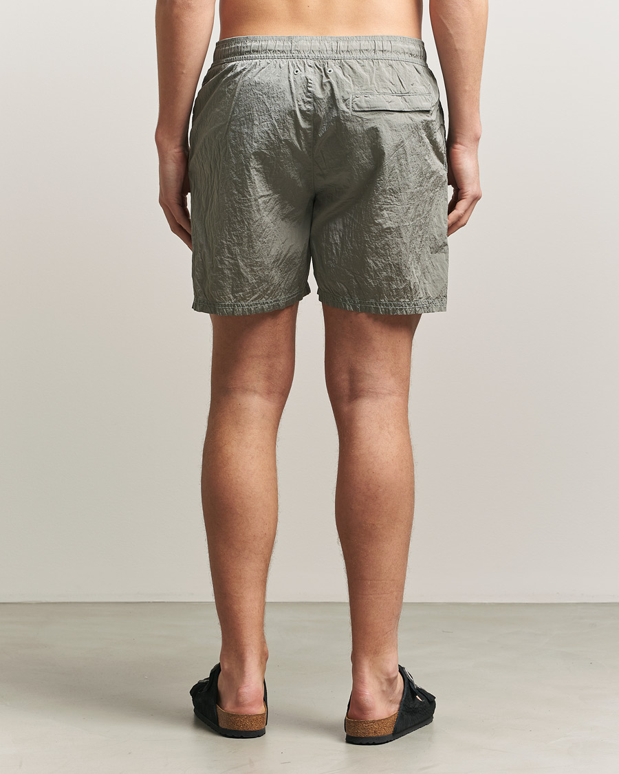 Herr | Badbyxor | Stone Island | Nylon Metal Econyl Swimshorts Pearl Grey