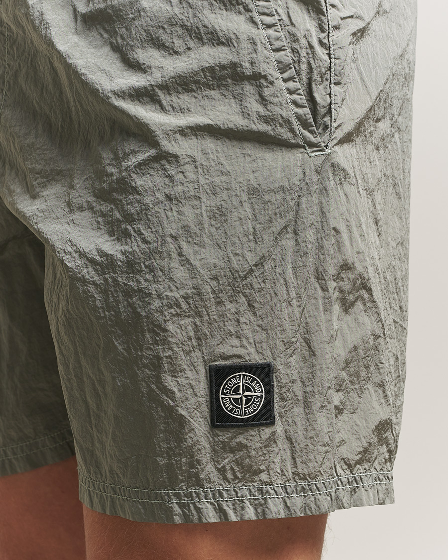 Herr | Badbyxor | Stone Island | Nylon Metal Econyl Swimshorts Pearl Grey