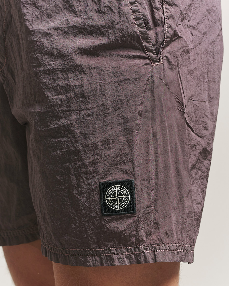 Herr | Badbyxor | Stone Island | Nylon Metal Econyl Swimshorts Purple Grey