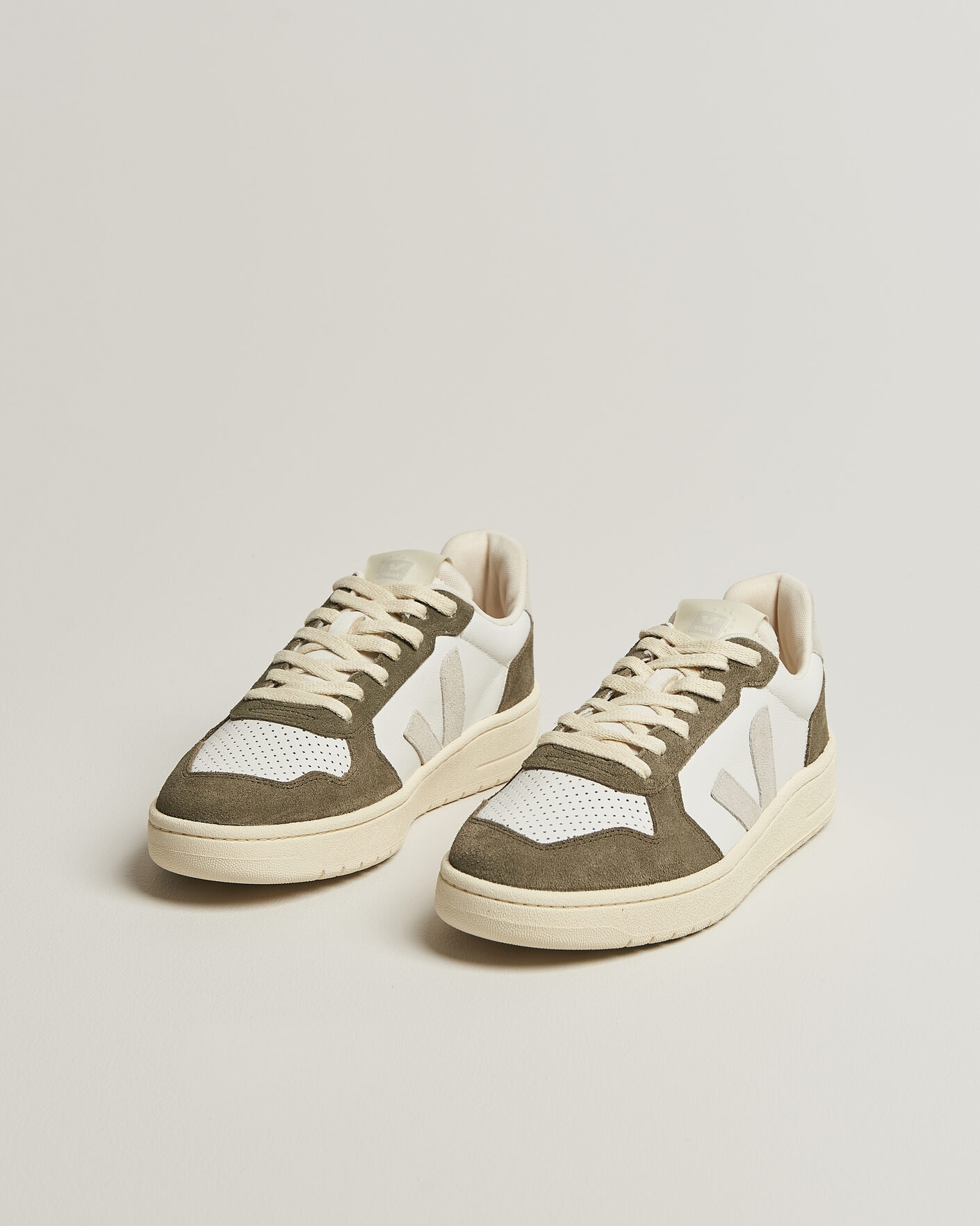 Herr | Sneakers | Veja | V-82 Sneaker White/Natural Khaki