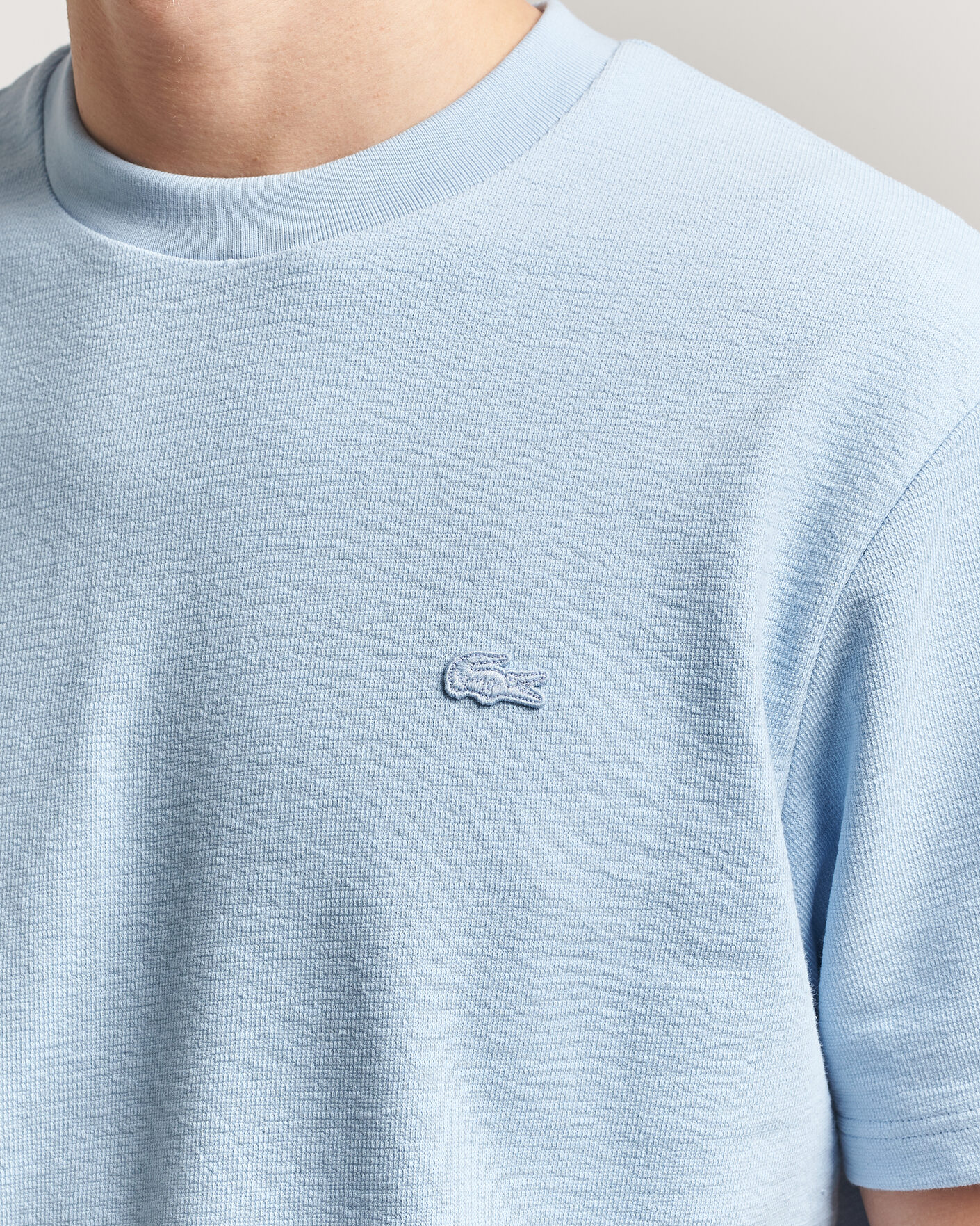 Herr | T-Shirts | Lacoste | Textured Cotton T-Shirt Light Blue