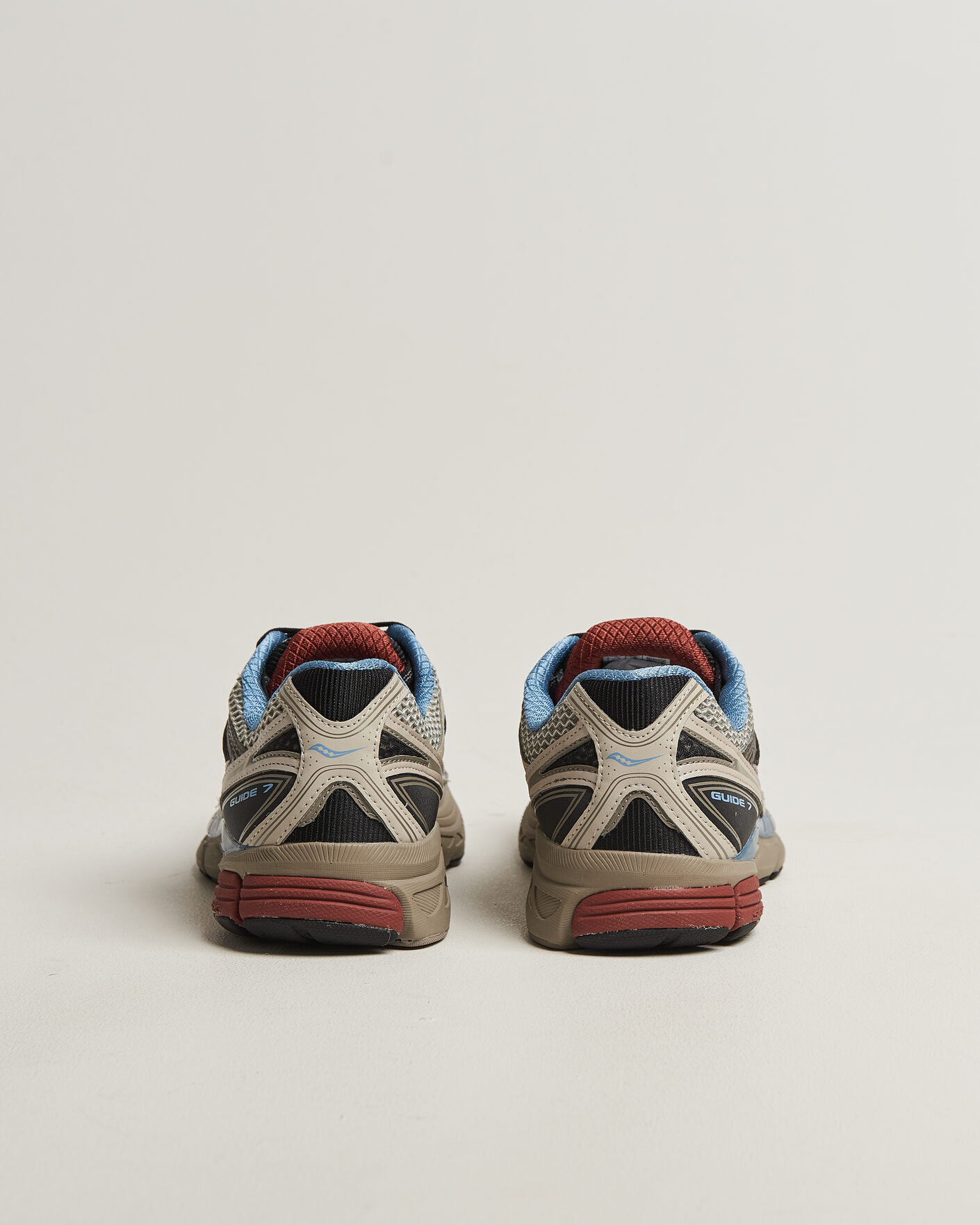 Herr | Sneakers | Saucony | Guide 7 Running Sneaker Taupe/Black