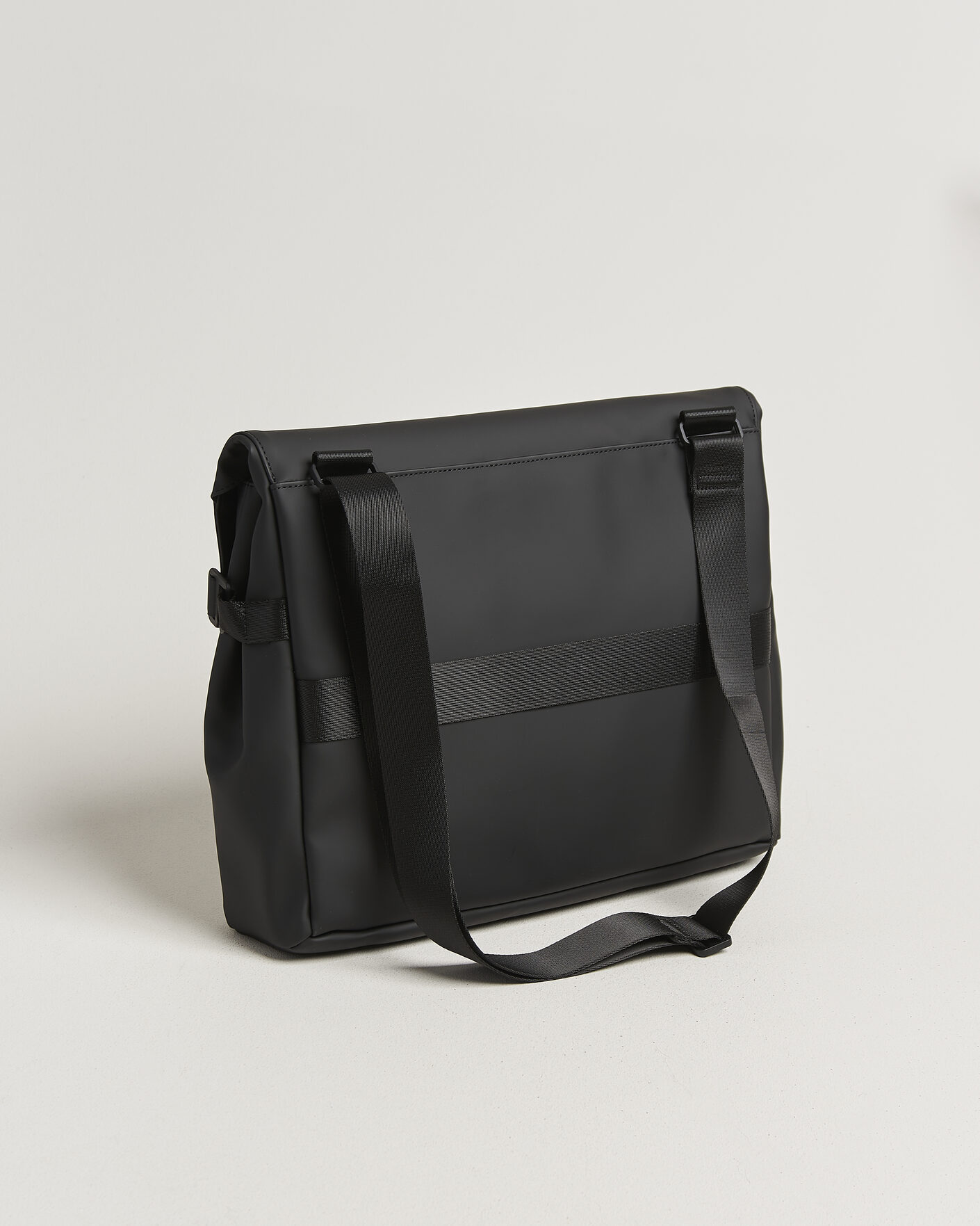 Herr | Väskor | RAINS | OTG Messenger Bag Black
