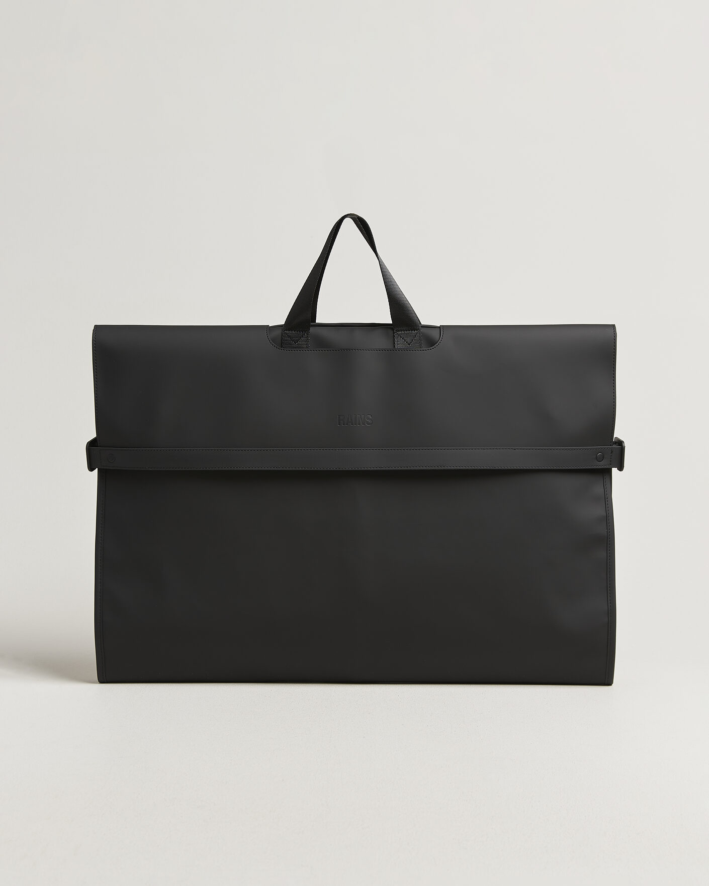 Herr | RAINS OTG Suit Bag Black | RAINS | OTG Suit Bag Black