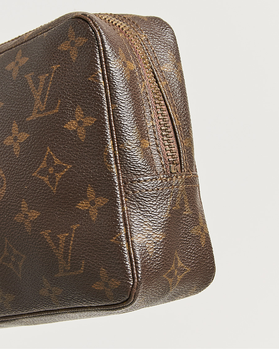 Herr | Pre-Owned & Vintage Bags | Louis Vuitton Pre-Owned | Trousse Toilette 23 Monogram