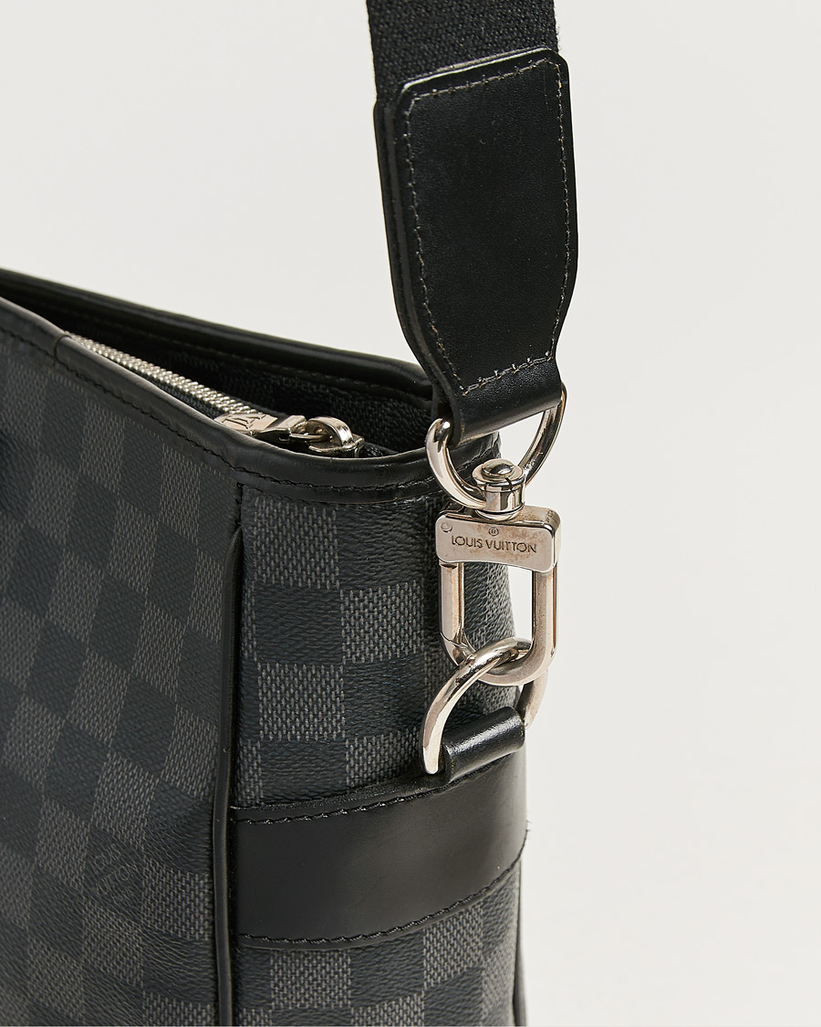 Herr | Pre-Owned & Vintage Bags | Louis Vuitton Pre-Owned | Tadao Tote Bag Damier Graphite