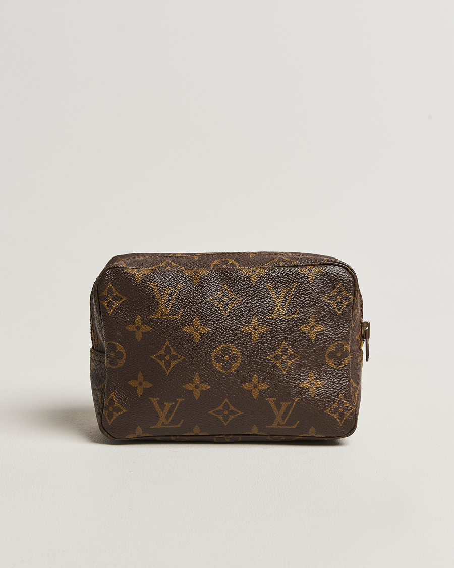 Herr | Pre-Owned & Vintage Bags | Louis Vuitton Pre-Owned | Trousse Toilette 18 Monogram