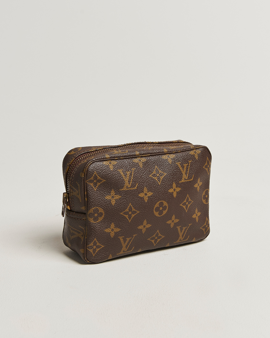 Herr | Pre-Owned & Vintage Bags | Louis Vuitton Pre-Owned | Trousse Toilette 18 Monogram