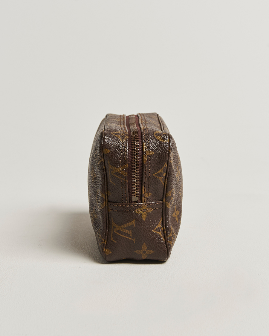 Herr | Pre-Owned & Vintage Bags | Louis Vuitton Pre-Owned | Trousse Toilette 18 Monogram