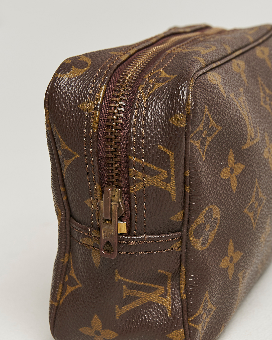 Herr | Pre-Owned & Vintage Bags | Louis Vuitton Pre-Owned | Trousse Toilette 18 Monogram