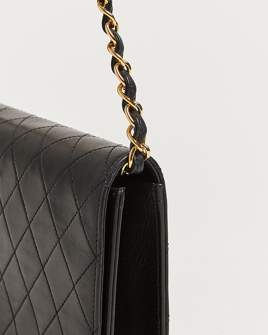 Herr | Pre-Owned & Vintage Bags | Chanel Pre-Owned | Classic Single Flap Bag Lambskin Small Black