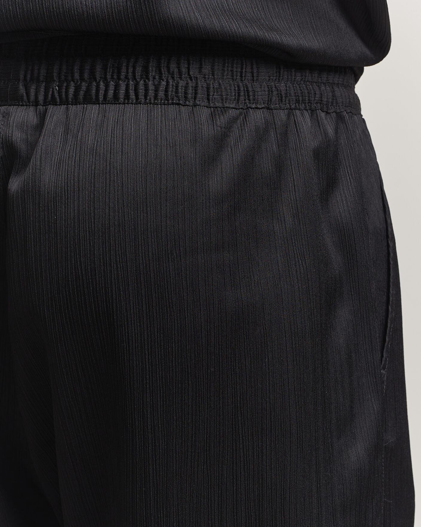 Herr | Byxor | LES DEUX | Houston Plissé Pants Black