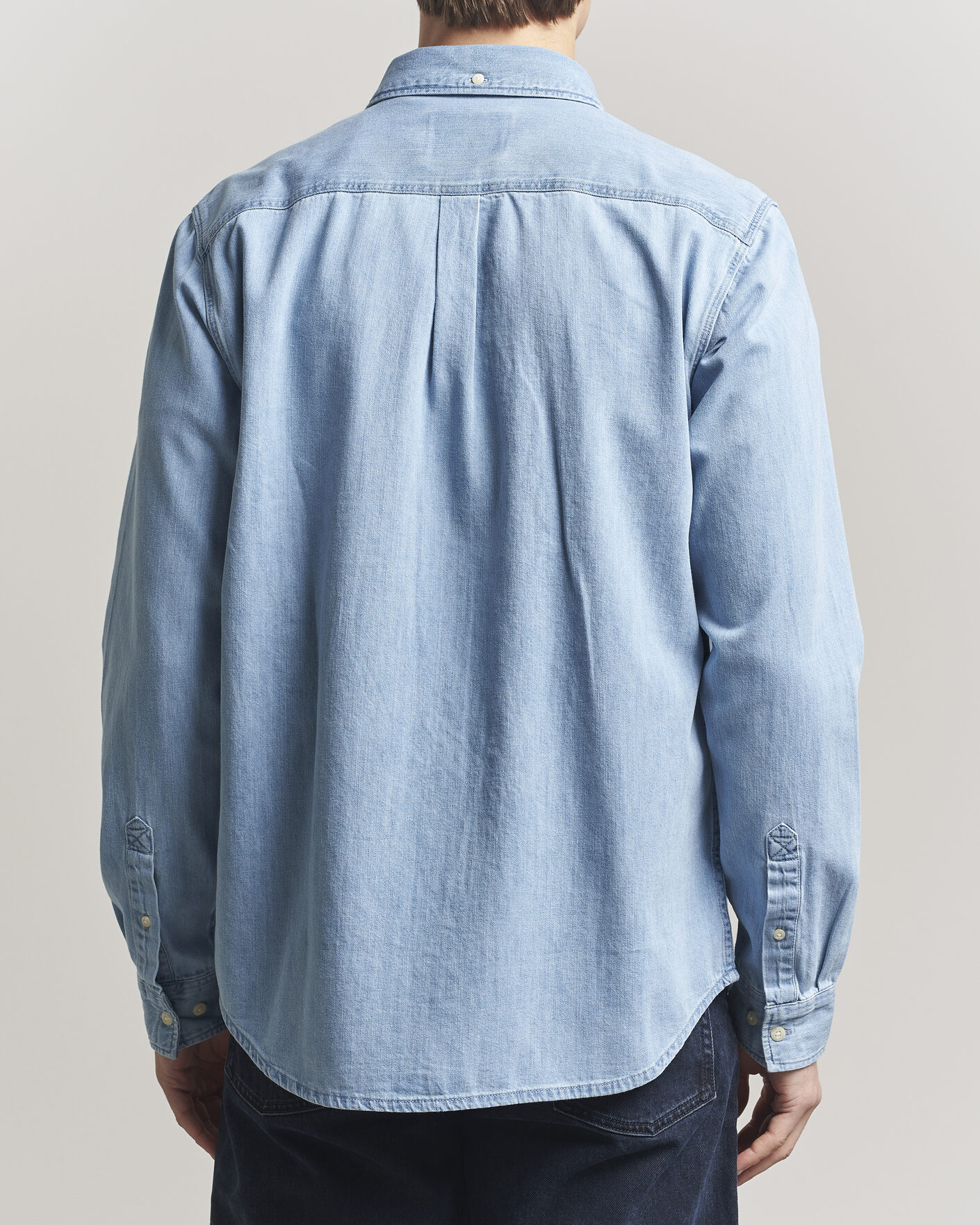 Herr | Skjortor | LES DEUX | Konrad Denim Shirt Light Indigo Wash