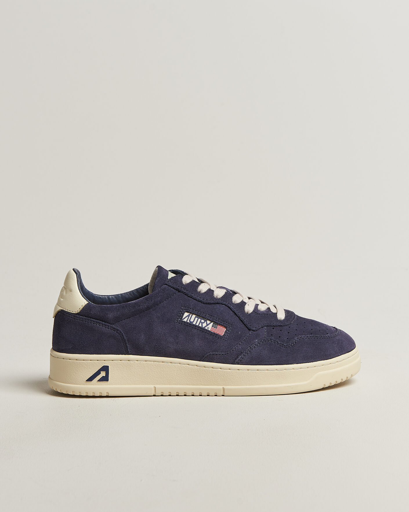 Herr | Sneakers | Autry | Medalist Low Sneaker Space/White